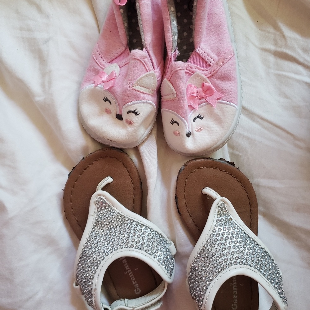 Bundle of 2 pair shoes
